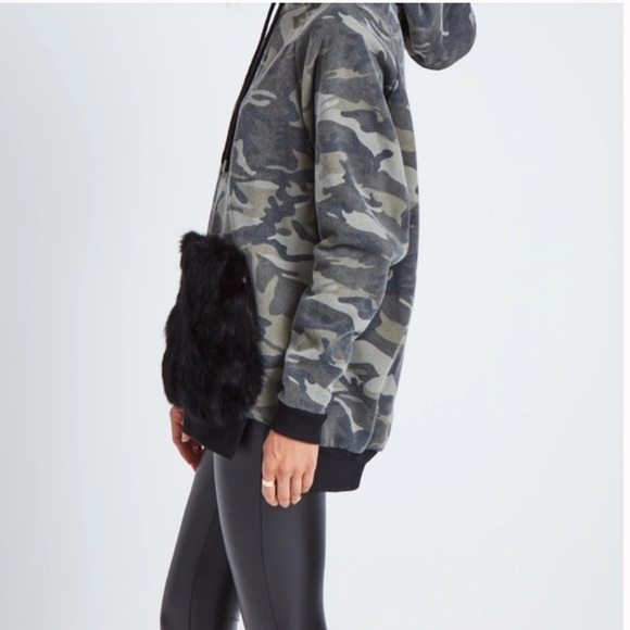 Jocelyn “UFO Hoodie” with real rabbit fur, size S - Picture 2 of 7